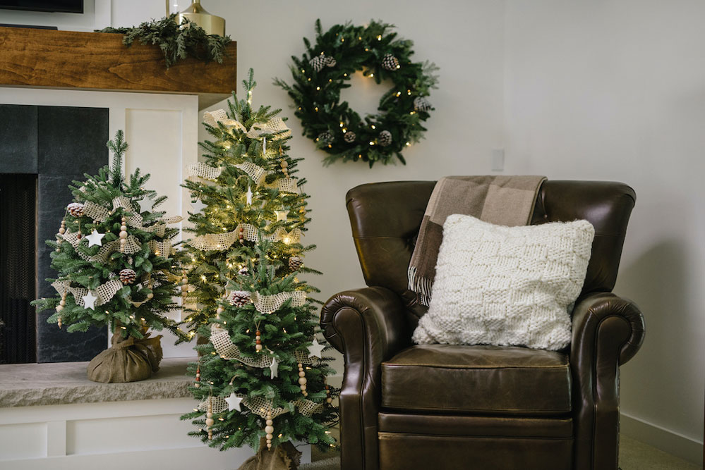 Cozy-Neutral-Tree.jpg